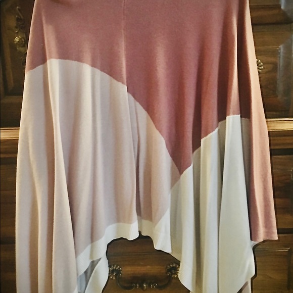 COPY - Lululemon Multi Colour Wrap - Picture 4 of 12